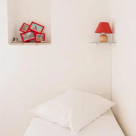 Horloge Furnished Flat