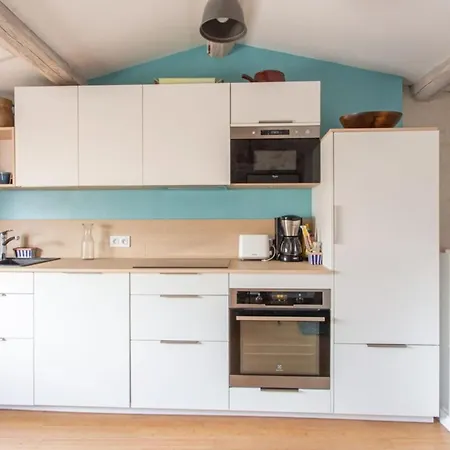 Horloge Furnished Flat